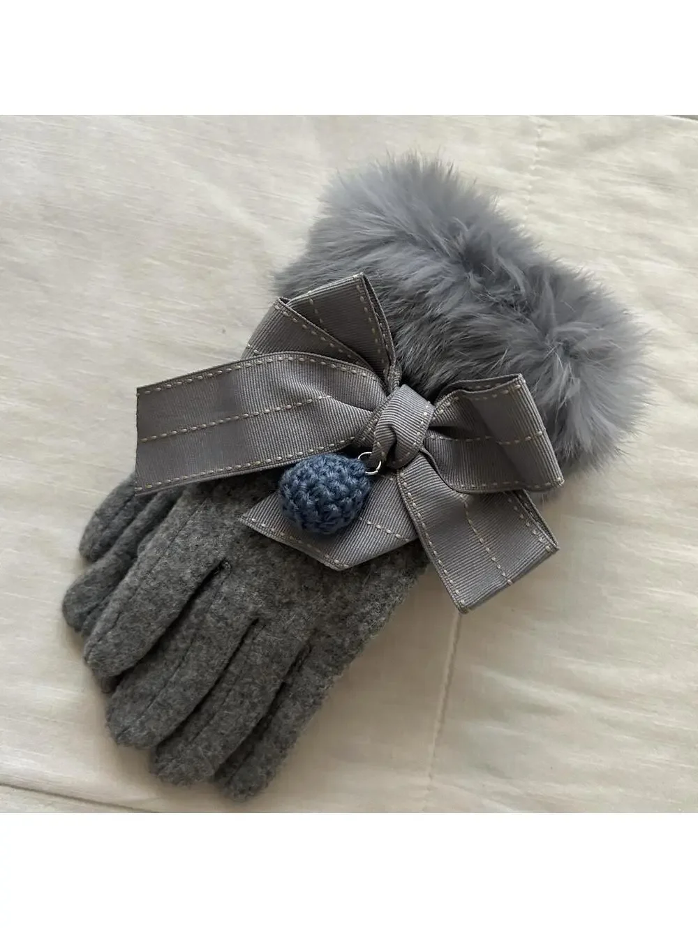 Grey Faux Fur Bow Detail Gloves Coquette Himekaji Winter Accessories